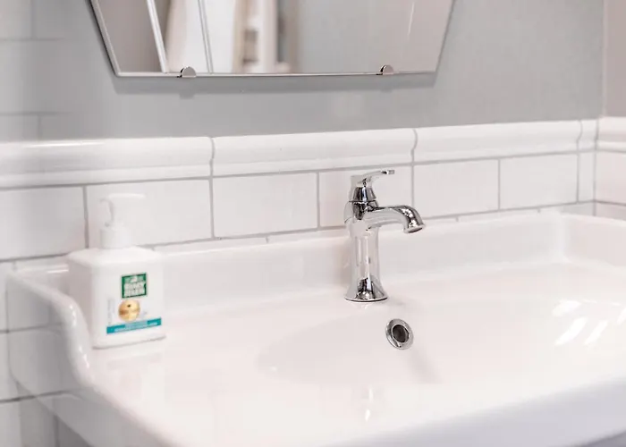 Krolewska Deluxe Comfy By Bookinghost Apartment *